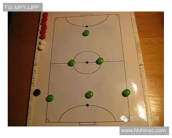 南京足球队战术解析与对手对比深度剖析