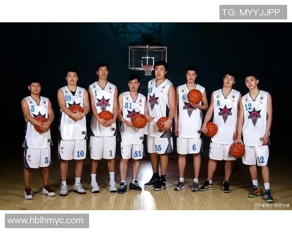 上海篮球队的团队协作之道:如何在赛场上实现默契与配合 上海篮球队的团队协作之道:如何在赛场上实现默契与配合